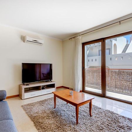 Two Bedroom Apartment With Rooftop Pool In Алвор Экстерьер фото