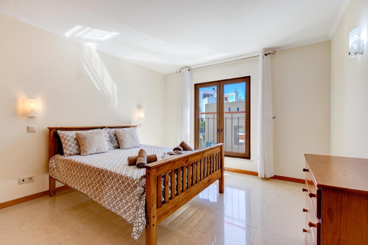 Two Bedroom Apartment With Rooftop Pool In Алвор Экстерьер фото