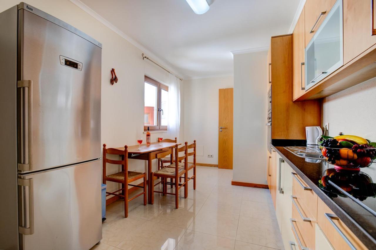 Two Bedroom Apartment With Rooftop Pool In Алвор Экстерьер фото